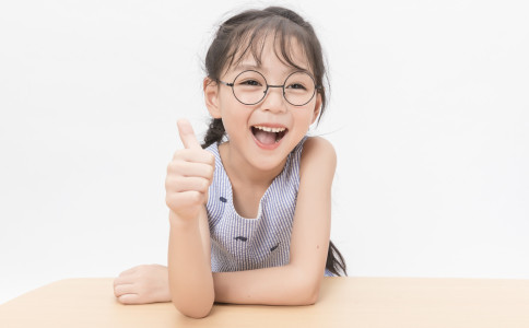 姓白带桐字女孩取名字叫什么好听 姓白带桐字女孩取名字叫什么好听