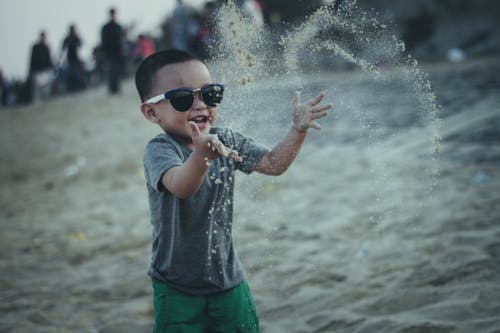 姓赵男孩起名好听古风霸气带雨字