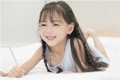 女孩名字姓李取什么名字,李取名字女的取名大全