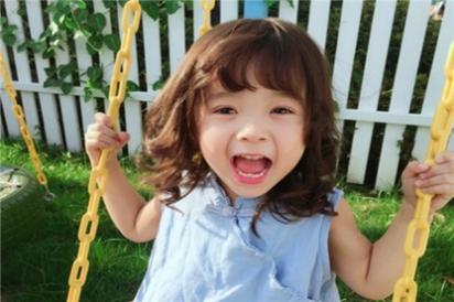 姓侯的女孩子的名字,姓侯的女孩可以起什么名字