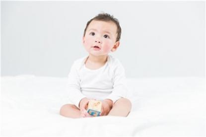 属牛的男孩子起什么名字好听,属牛的男宝宝取什么名字好