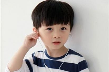 带文字的男孩名字,男孩取名字带文字